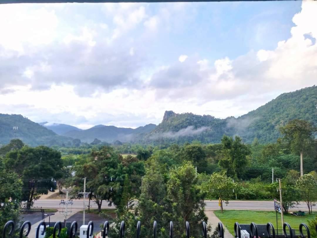 Courtyard Khaoyai By Sw Apartment Mu Si Bagian luar foto